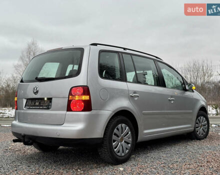 Фольксваген Туран, объемом двигателя 2 л и пробегом 217 тыс. км за 5450 $, фото 46 на Automoto.ua