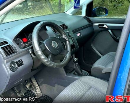 Фольксваген Туран, об'ємом двигуна 2 л та пробігом 215 тис. км за 6200 $, фото 1 на Automoto.ua