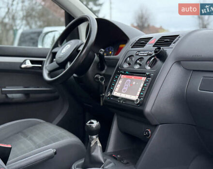 Фольксваген Туран, объемом двигателя 2 л и пробегом 217 тыс. км за 5450 $, фото 28 на Automoto.ua