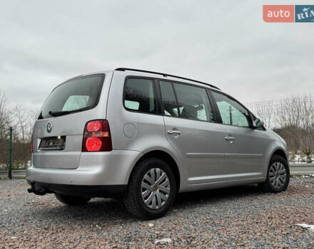 Фольксваген Туран, объемом двигателя 2 л и пробегом 217 тыс. км за 5450 $, фото 13 на Automoto.ua