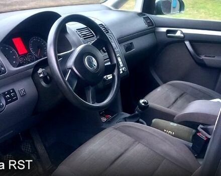 Фольксваген Туран, об'ємом двигуна 1.6 л та пробігом 279 тис. км за 5999 $, фото 2 на Automoto.ua