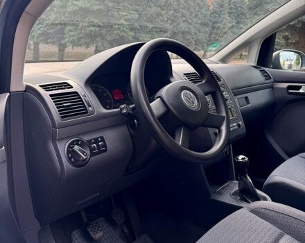 Фольксваген Туран, об'ємом двигуна 1.6 л та пробігом 192 тис. км за 6400 $, фото 4 на Automoto.ua