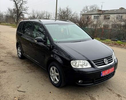 Фольксваген Туран, объемом двигателя 1.6 л и пробегом 216 тыс. км за 6000 $, фото 1 на Automoto.ua