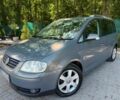 Фольксваген Туран, об'ємом двигуна 2 л та пробігом 3 тис. км за 3500 $, фото 1 на Automoto.ua
