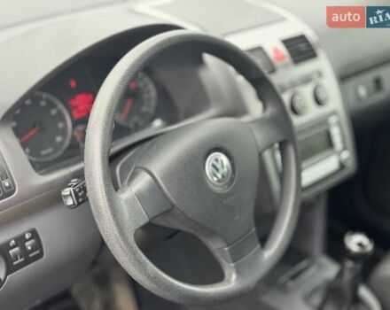 Фольксваген Туран, объемом двигателя 1.6 л и пробегом 211 тыс. км за 8200 $, фото 18 на Automoto.ua