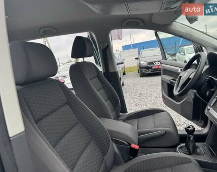 Фольксваген Туран, объемом двигателя 1.6 л и пробегом 211 тыс. км за 8200 $, фото 29 на Automoto.ua