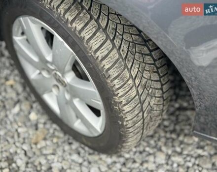 Фольксваген Туран, объемом двигателя 1.6 л и пробегом 211 тыс. км за 8200 $, фото 4 на Automoto.ua