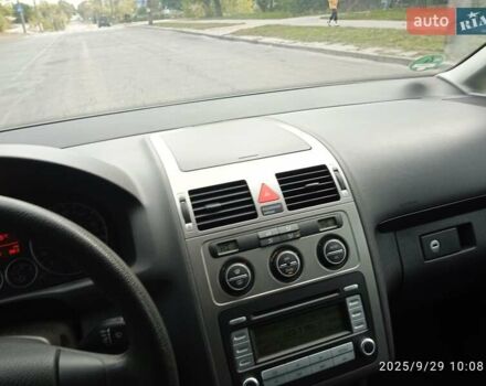 Фольксваген Туран, объемом двигателя 1.4 л и пробегом 230 тыс. км за 6999 $, фото 24 на Automoto.ua