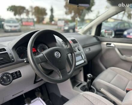 Фольксваген Туран, об'ємом двигуна 1.6 л та пробігом 228 тис. км за 8000 $, фото 24 на Automoto.ua