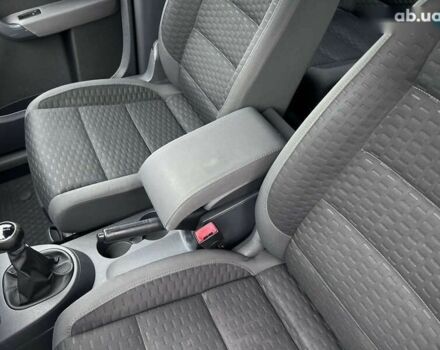Фольксваген Туран, объемом двигателя 1.6 л и пробегом 271 тыс. км за 7490 $, фото 21 на Automoto.ua