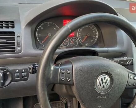 Фольксваген Туран, объемом двигателя 1.9 л и пробегом 300 тыс. км за 7800 $, фото 2 на Automoto.ua