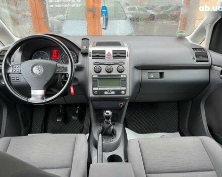 Фольксваген Туран, объемом двигателя 1.9 л и пробегом 235 тыс. км за 7999 $, фото 12 на Automoto.ua