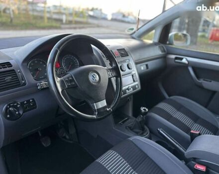 Фольксваген Туран, объемом двигателя 1.6 л и пробегом 236 тыс. км за 8200 $, фото 24 на Automoto.ua