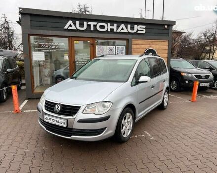 Фольксваген Туран, объемом двигателя 1.9 л и пробегом 235 тыс. км за 7999 $, фото 2 на Automoto.ua