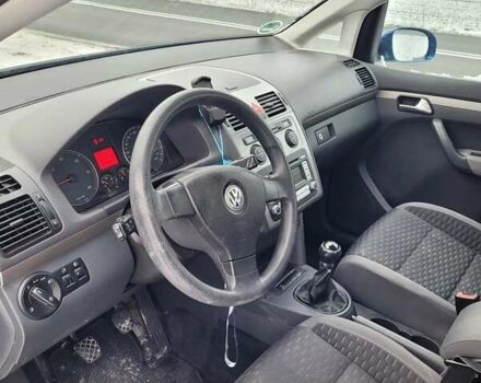Фольксваген Туран, объемом двигателя 1.98 л и пробегом 300 тыс. км за 5500 $, фото 8 на Automoto.ua