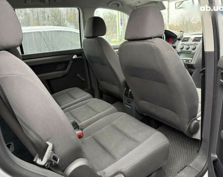 Фольксваген Туран, объемом двигателя 1.9 л и пробегом 235 тыс. км за 7999 $, фото 11 на Automoto.ua