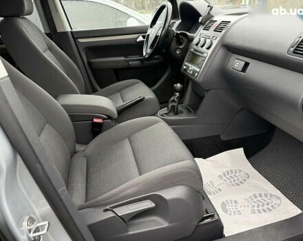 Фольксваген Туран, объемом двигателя 1.9 л и пробегом 235 тыс. км за 7999 $, фото 9 на Automoto.ua