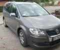 Фольксваген Туран, объемом двигателя 1.9 л и пробегом 300 тыс. км за 7800 $, фото 5 на Automoto.ua