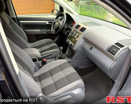 Фольксваген Туран, объемом двигателя 1.6 л и пробегом 157 тыс. км за 8700 $, фото 2 на Automoto.ua