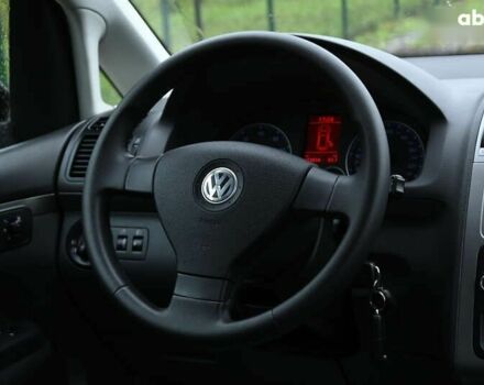 Фольксваген Туран, объемом двигателя 1.6 л и пробегом 152 тыс. км за 7200 $, фото 25 на Automoto.ua