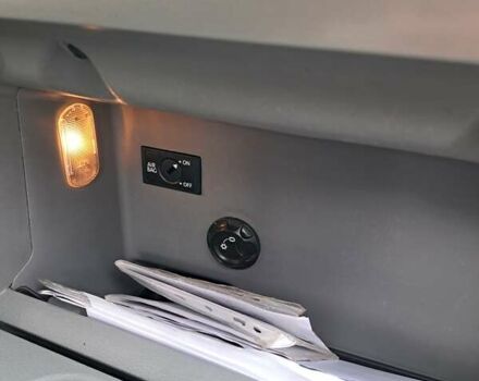 Фольксваген Туран, объемом двигателя 2 л и пробегом 296 тыс. км за 8800 $, фото 8 на Automoto.ua