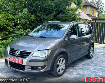 Фольксваген Туран, объемом двигателя 1.4 л и пробегом 214 тыс. км за 8600 $, фото 3 на Automoto.ua