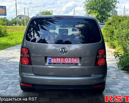 Фольксваген Туран, объемом двигателя 1.4 л и пробегом 214 тыс. км за 8600 $, фото 6 на Automoto.ua
