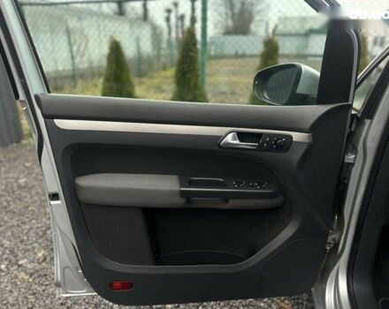 Фольксваген Туран, об'ємом двигуна 1.6 л та пробігом 266 тис. км за 8700 $, фото 20 на Automoto.ua