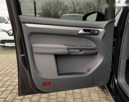 Фольксваген Туран, объемом двигателя 2 л и пробегом 283 тыс. км за 12555 $, фото 22 на Automoto.ua