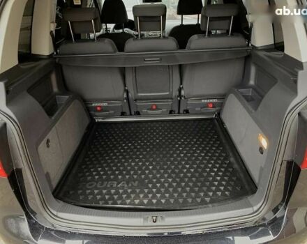 Фольксваген Туран, объемом двигателя 2 л и пробегом 283 тыс. км за 12555 $, фото 28 на Automoto.ua