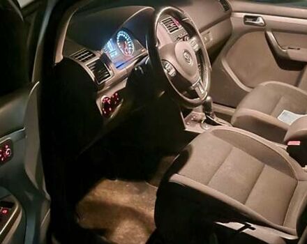 Фольксваген Туран, объемом двигателя 1.6 л и пробегом 288 тыс. км за 9999 $, фото 5 на Automoto.ua