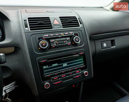 Фольксваген Туран, объемом двигателя 1.4 л и пробегом 211 тыс. км за 9248 $, фото 14 на Automoto.ua