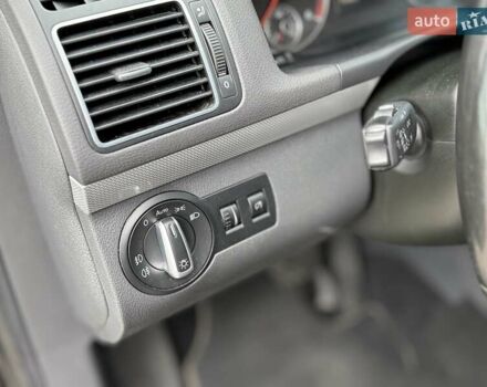 Фольксваген Туран 2013 в Вознесенске на Automoto.ua Фольксваген Туран, объемом двигателя 2 л и пробегом 179 тыс. км за 14500 $, фото 38 на Automoto.ua