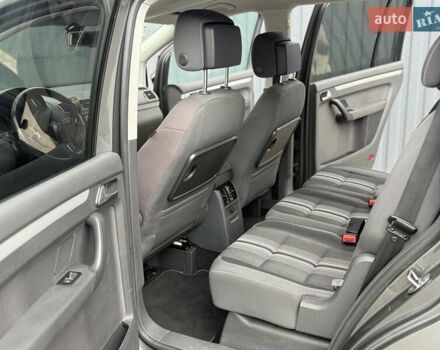 Фольксваген Туран 2013 в Вознесенске на Automoto.ua Фольксваген Туран, объемом двигателя 2 л и пробегом 179 тыс. км за 14500 $, фото 42 на Automoto.ua