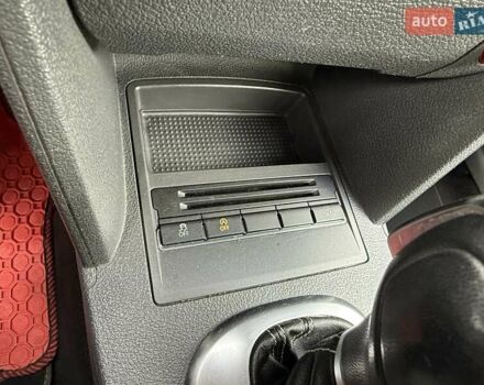 Фольксваген Туран 2013 в Вознесенске на Automoto.ua Фольксваген Туран, объемом двигателя 2 л и пробегом 179 тыс. км за 14500 $, фото 26 на Automoto.ua