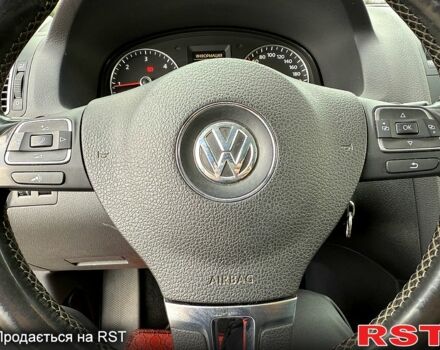 Фольксваген Туран 2013 в Вознесенске на Automoto.ua Фольксваген Туран, объемом двигателя 2 л и пробегом 179 тыс. км за 14500 $, фото 11 на Automoto.ua