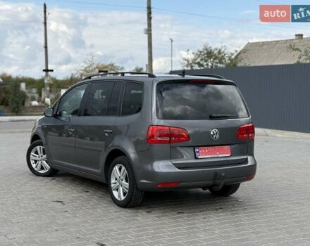 Фольксваген Туран 2013 в Вознесенске на Automoto.ua Фольксваген Туран, объемом двигателя 2 л и пробегом 179 тыс. км за 14500 $, фото 17 на Automoto.ua