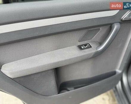 Фольксваген Туран 2013 в Вознесенске на Automoto.ua Фольксваген Туран, объемом двигателя 2 л и пробегом 179 тыс. км за 14500 $, фото 45 на Automoto.ua