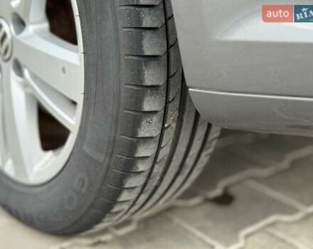 Фольксваген Туран 2013 в Вознесенске на Automoto.ua Фольксваген Туран, объемом двигателя 2 л и пробегом 179 тыс. км за 14500 $, фото 21 на Automoto.ua