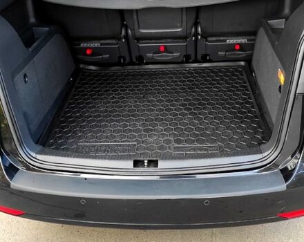 Фольксваген Туран, об'ємом двигуна 2 л та пробігом 349 тис. км за 13000 $, фото 10 на Automoto.ua