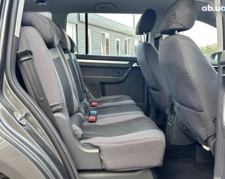 Фольксваген Туран, объемом двигателя 1.6 л и пробегом 267 тыс. км за 11200 $, фото 27 на Automoto.ua