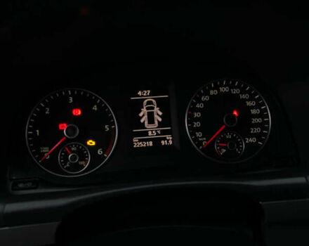 Фольксваген Туран, объемом двигателя 1.6 л и пробегом 225 тыс. км за 11300 $, фото 8 на Automoto.ua