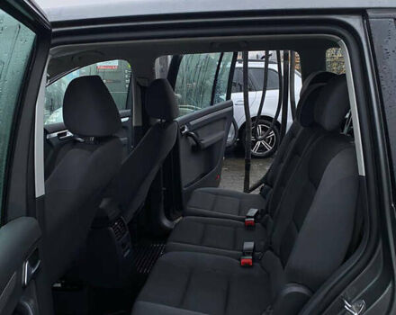 Фольксваген Туран, объемом двигателя 1.6 л и пробегом 225 тыс. км за 11300 $, фото 14 на Automoto.ua