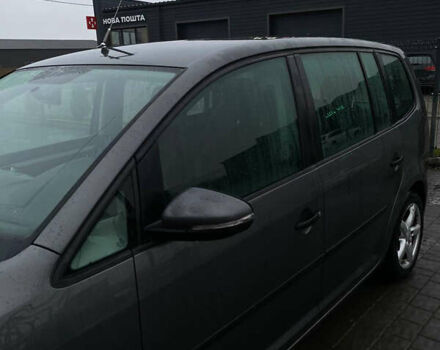 Фольксваген Туран, объемом двигателя 1.6 л и пробегом 225 тыс. км за 11300 $, фото 1 на Automoto.ua