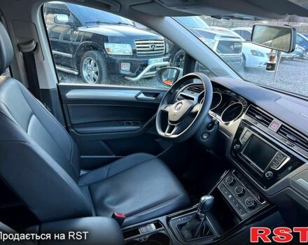 Фольксваген Туран, объемом двигателя 2 л и пробегом 217 тыс. км за 14300 $, фото 5 на Automoto.ua