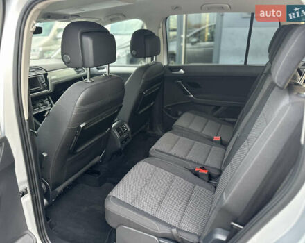 Фольксваген Туран, об'ємом двигуна 1.6 л та пробігом 265 тис. км за 14999 $, фото 13 на Automoto.ua