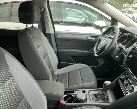 Фольксваген Туран, объемом двигателя 2 л и пробегом 3 тыс. км за 41516 $, фото 2 на Automoto.ua