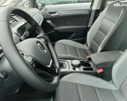 Фольксваген Туран, объемом двигателя 2 л и пробегом 3 тыс. км за 41516 $, фото 30 на Automoto.ua