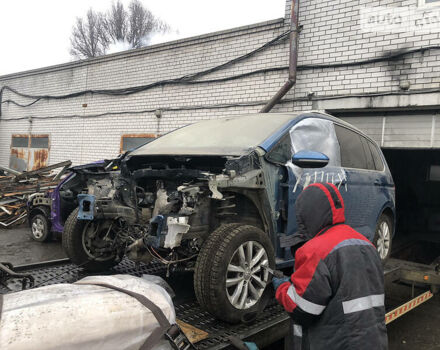 Фольксваген Туран, объемом двигателя 1.4 л и пробегом 50 тыс. км за 2200 $, фото 3 на Automoto.ua