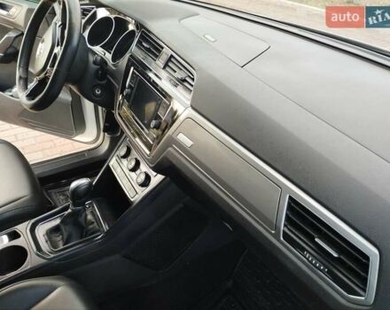 Фольксваген Туран, об'ємом двигуна 1.97 л та пробігом 255 тис. км за 15900 $, фото 14 на Automoto.ua